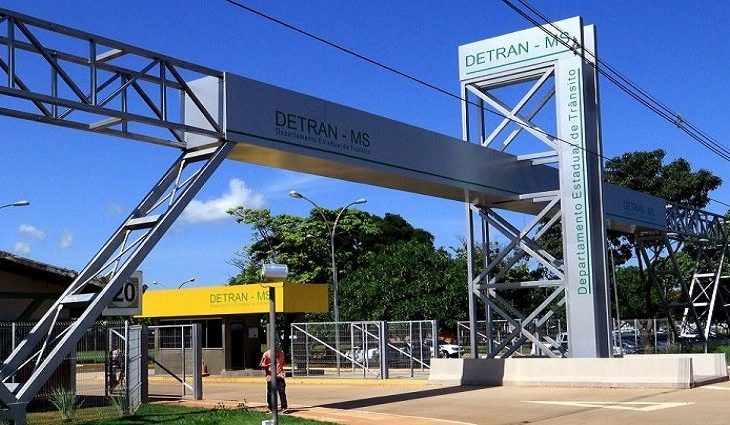 Lei que reduz taxas de serviços do Detran-MS em até 60% na tabela já está em vigor
