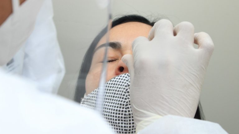 Testes para Covid-19 estão disponíveis gratuitamente em mais de 70 locais em Campo Grande