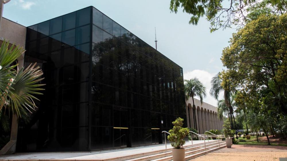 TCE-MS divulga regulamentos para concursos de Procurador e cargos efetivos