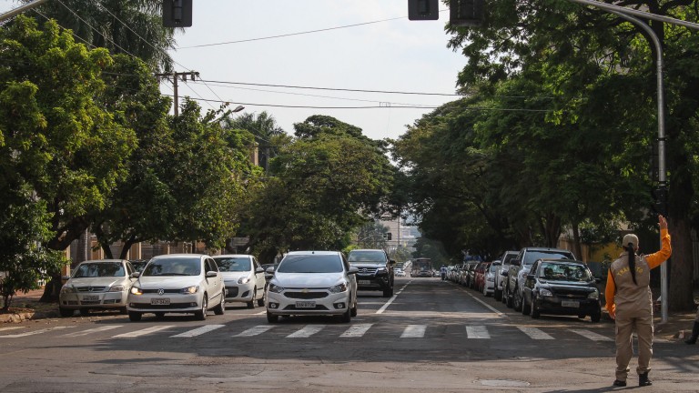 Agetran abre cadastro para motoristas e veículos que atuam no transporte individual privado de passageiros