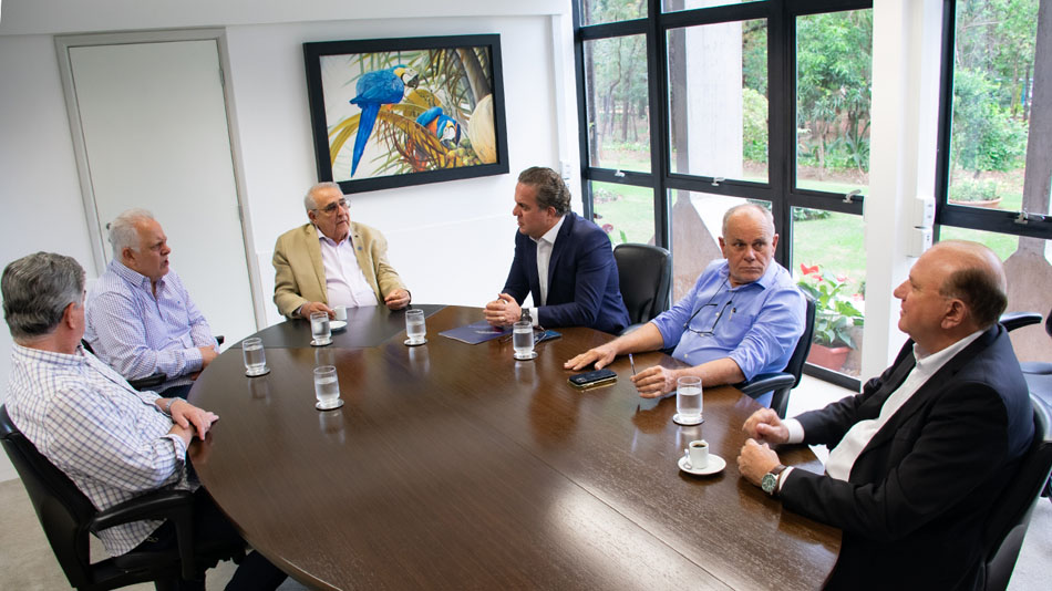 Ricardo Ayache vai ao TCE-MS abrir as contas da Cassems