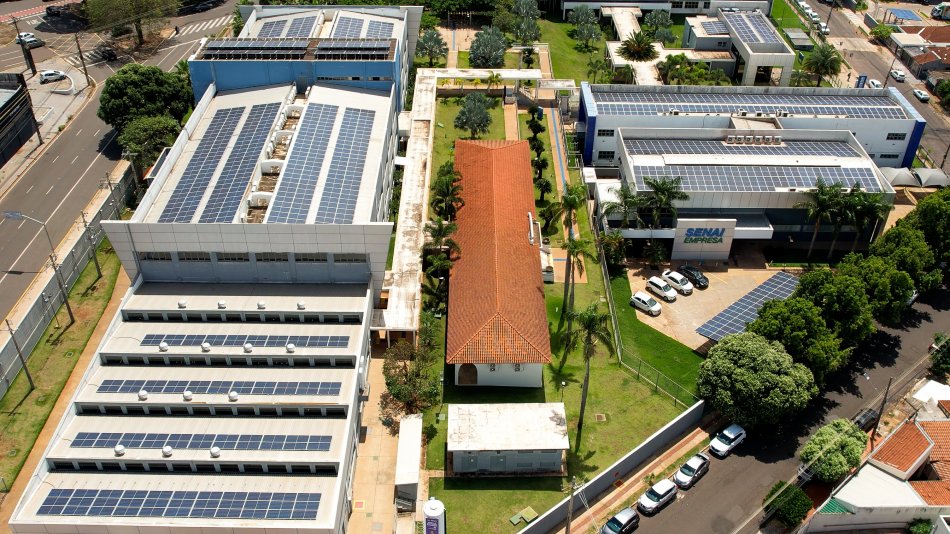Com mais reajuste na energia, Senai revela o que é mito e verdade na hora de economizar