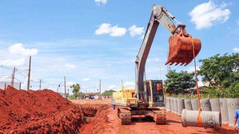 Prefeitura retoma prolongamento da avenida Rita Vieira, trecho inicial do novo acesso à Moreninha