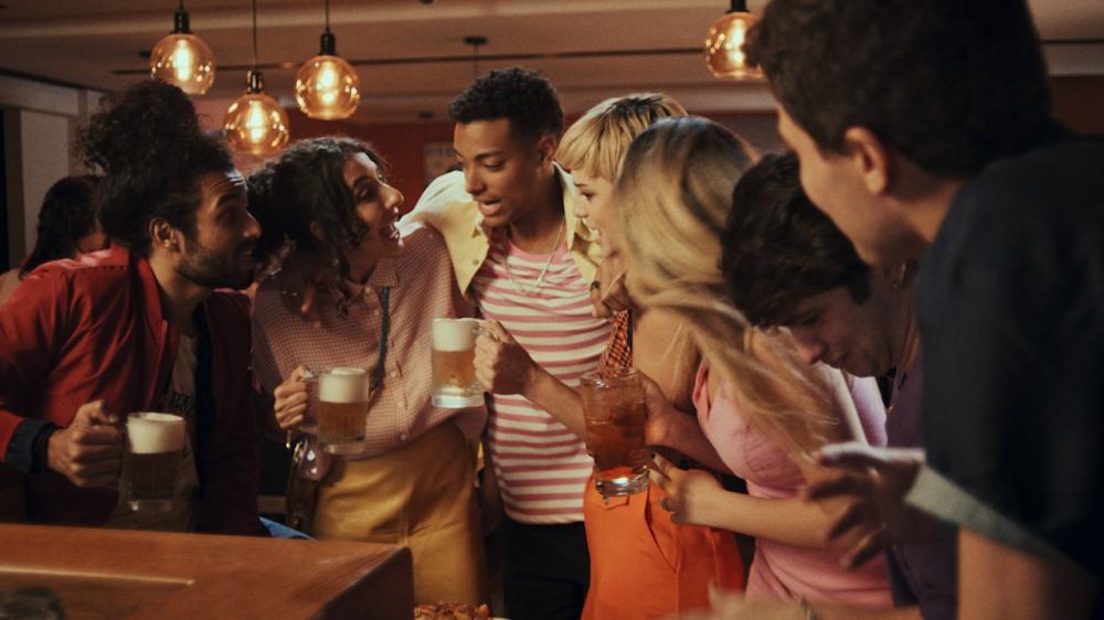  Outback recruta tiktokers e convoca clientes para desafio em nova campanha 