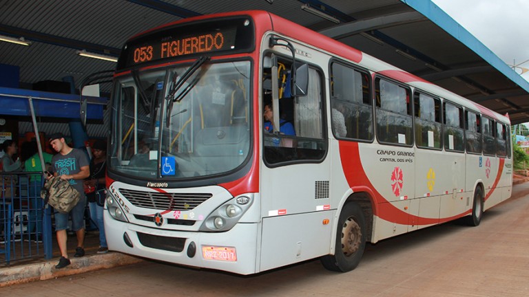 Dia de Finados terá ônibus a R$ 1,75 e linha especial a partir das 6 horas na Praça Ary Coelho