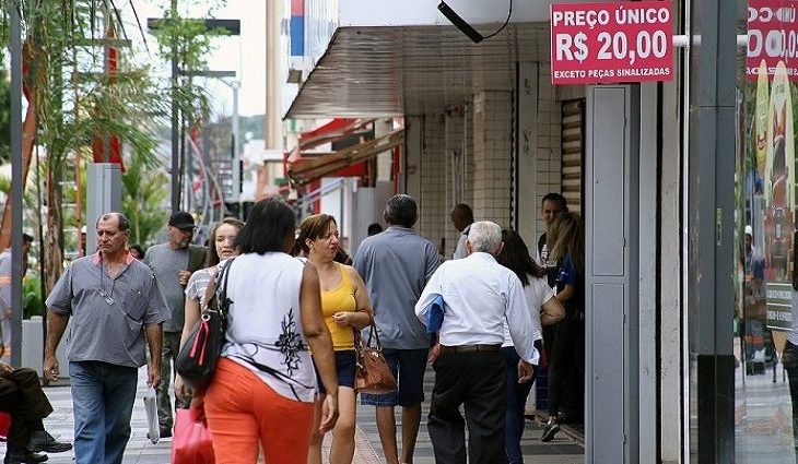 Indicadores de endividamento e inadimplência seguem aumentando em Campo Grande