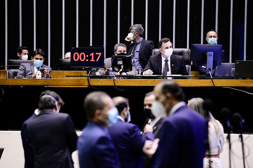 IFI prevê contingenciamento de R$ 31,9 bi no Orçamento para manter teto de gastos