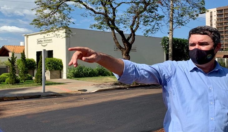 Riedel acompanha obras em Dourados, reúne-se com lideranças e ouve demandas da população