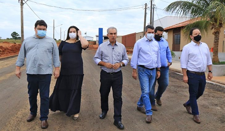Municipalismo leva obras para todo o Estado, afirma Reinaldo Azambuja em nova rodada do “Governo Presente”