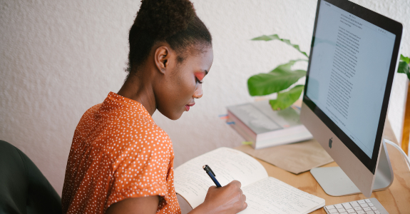 Empreendedores negros têm mais crédito negado, apesar de serem os que mais pedem empréstimo