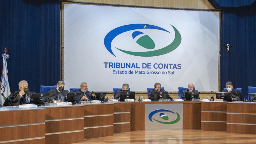 TCE-MS realiza Sessão presencial do Tribunal Pleno