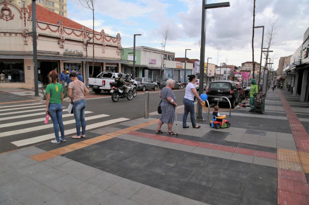 Comércio varejista de Campo Grande não abre no feriado de Finados