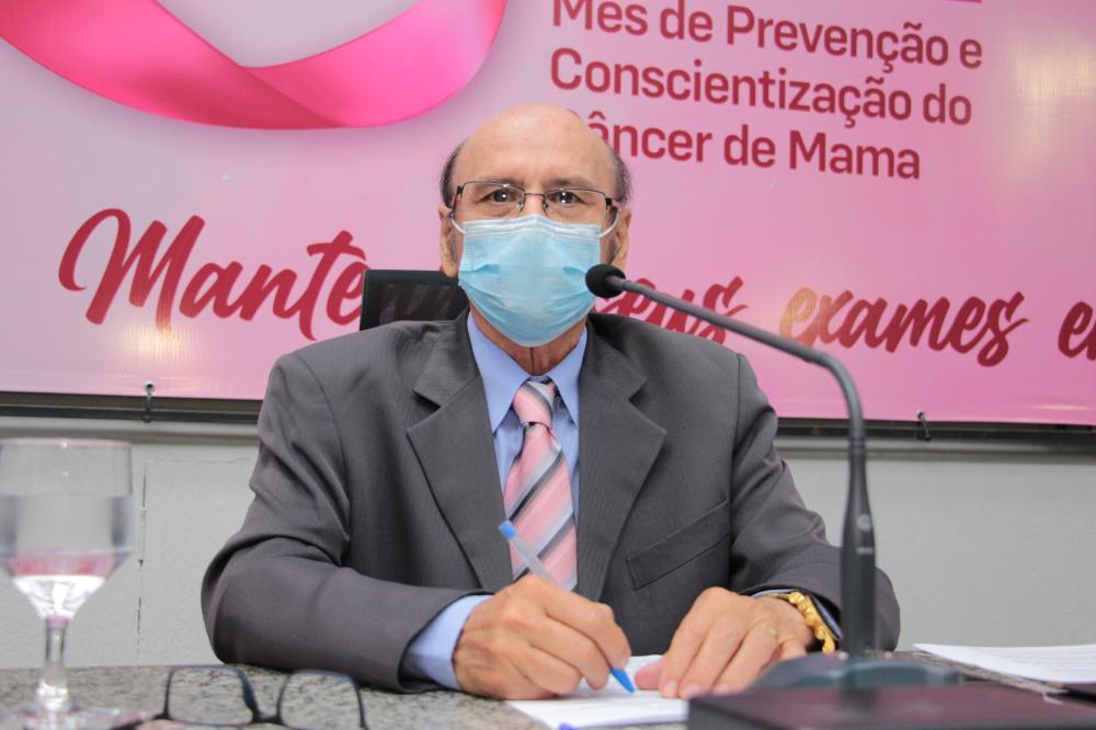 Programa de Cooperação e o Código Sinal Vermelho, ambos projetos do vereador Dr. Loester, são aprovados na Câmara